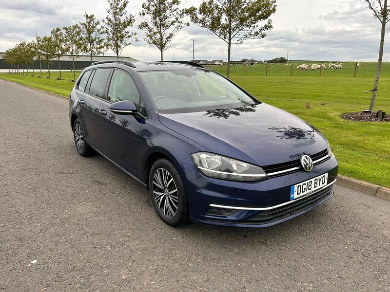 VOLKSWAGEN GOLF 1.6 TDI SE Nav